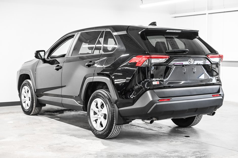 2024 Toyota RAV4 LE-3