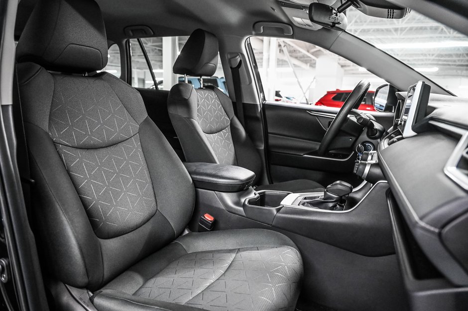 2024 Toyota RAV4 LE-22