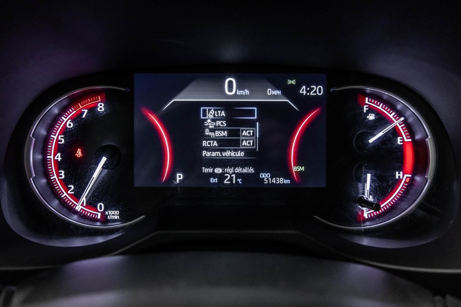 Toyota RAV4 LE 2024-15