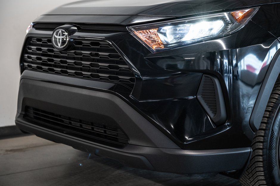 2024 Toyota RAV4 LE-2