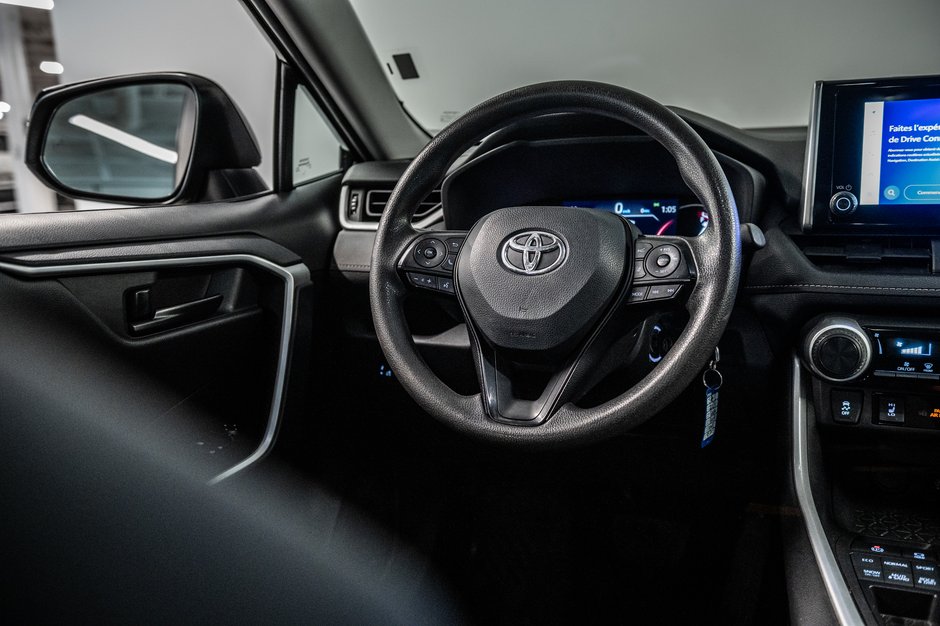 2024 Toyota RAV4 LE-26