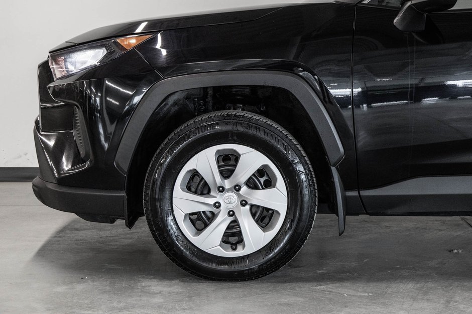 2024 Toyota RAV4 LE-3