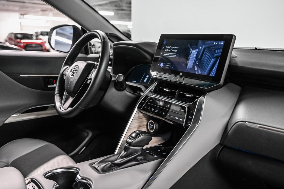 Toyota Venza Limited 2024-27