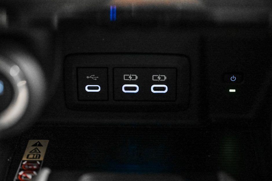 Toyota Venza Limited 2024-19