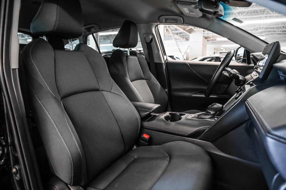 Toyota Venza LE 2024-25