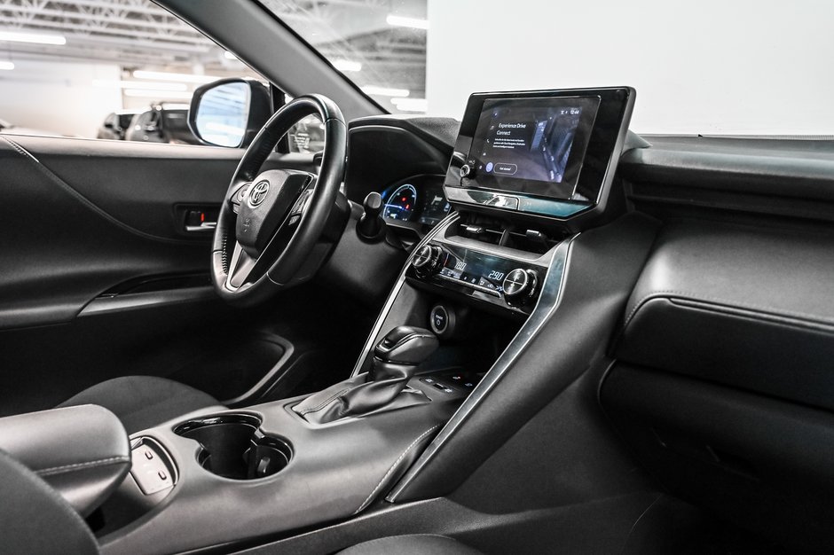 Toyota Venza LE 2024-24