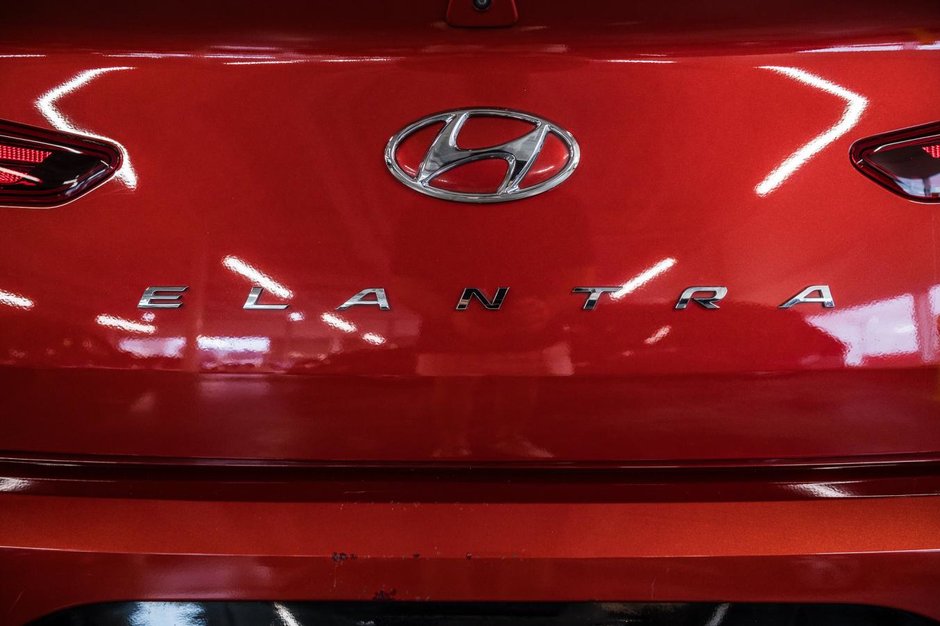 Hyundai Elantra Preferred 2019-8
