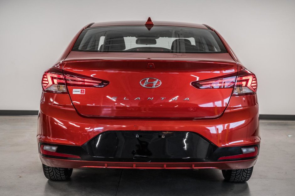 Hyundai Elantra Preferred 2019-6