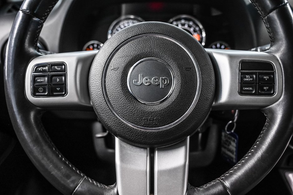 2016 Jeep Compass North-10