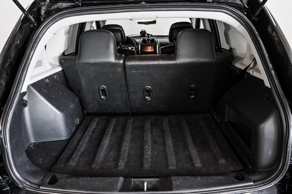 2016 Jeep Compass North-8