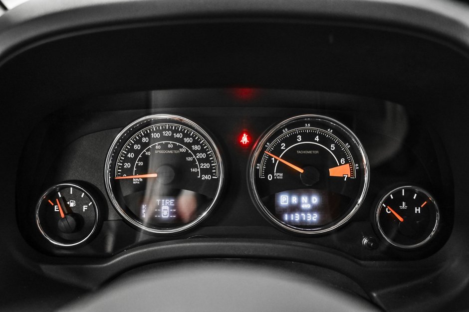 2016 Jeep Compass North-11