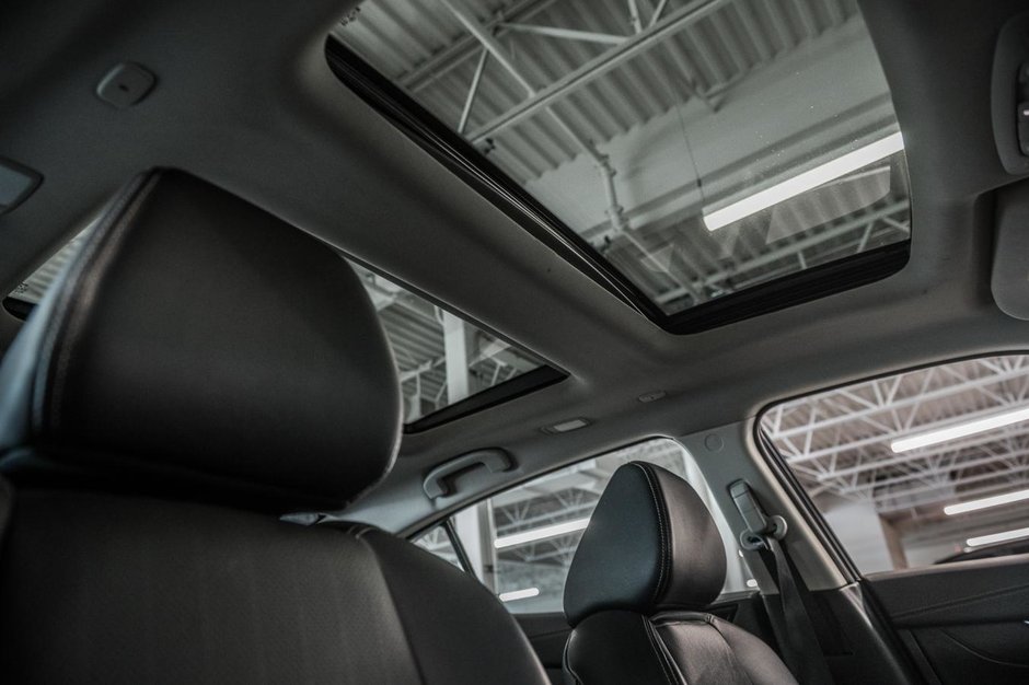 Nissan Maxima SL 2023-32