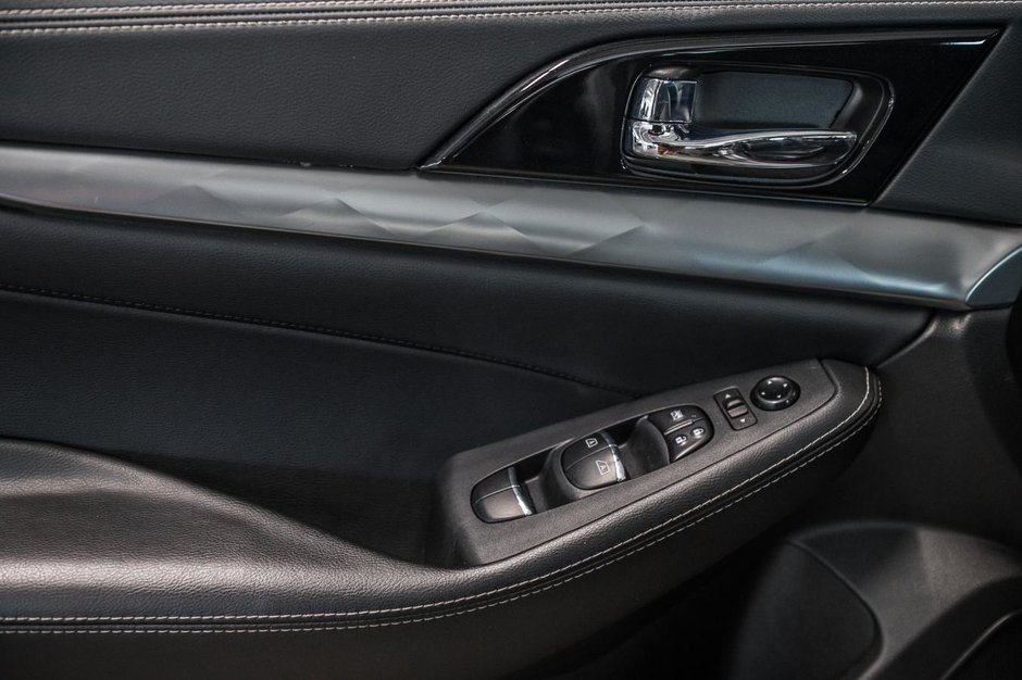 Nissan Maxima SL 2023-11