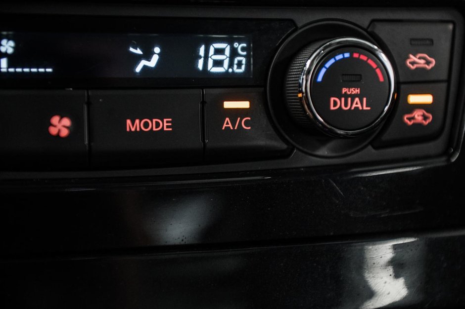 Nissan Maxima SL 2023-20