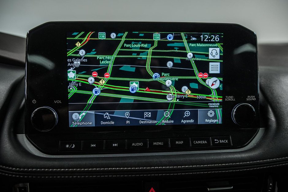 Nissan Rogue Platinum 2021-18