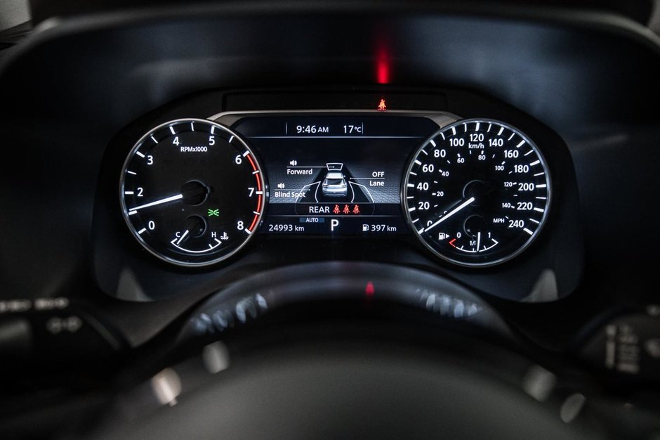 Nissan Rogue SV 2022-16