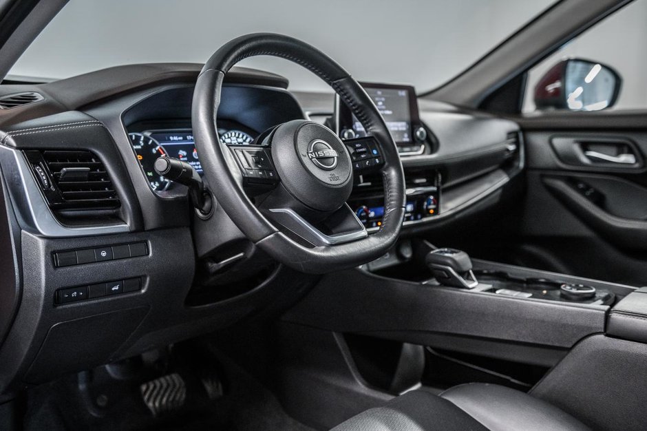 Nissan Rogue SV 2022-13