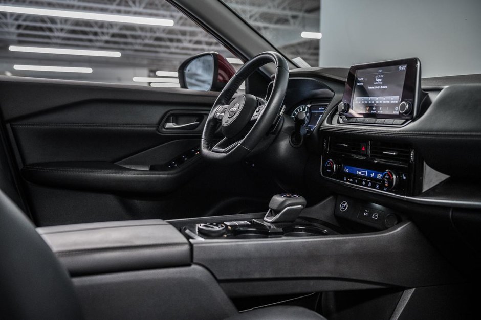 Nissan Rogue SV 2022-25