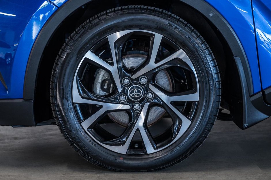 Toyota C-HR Base 2019-3