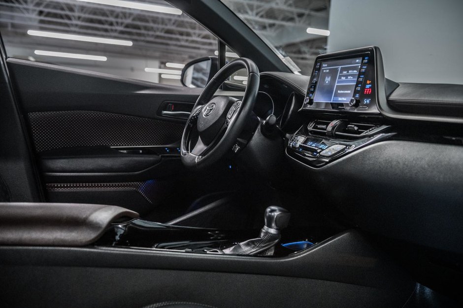 Toyota C-HR Base 2019-28
