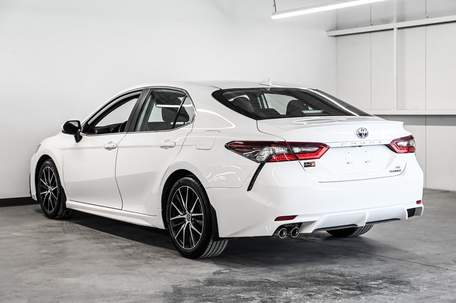 2023 Toyota Camry Hybrid XLE-5