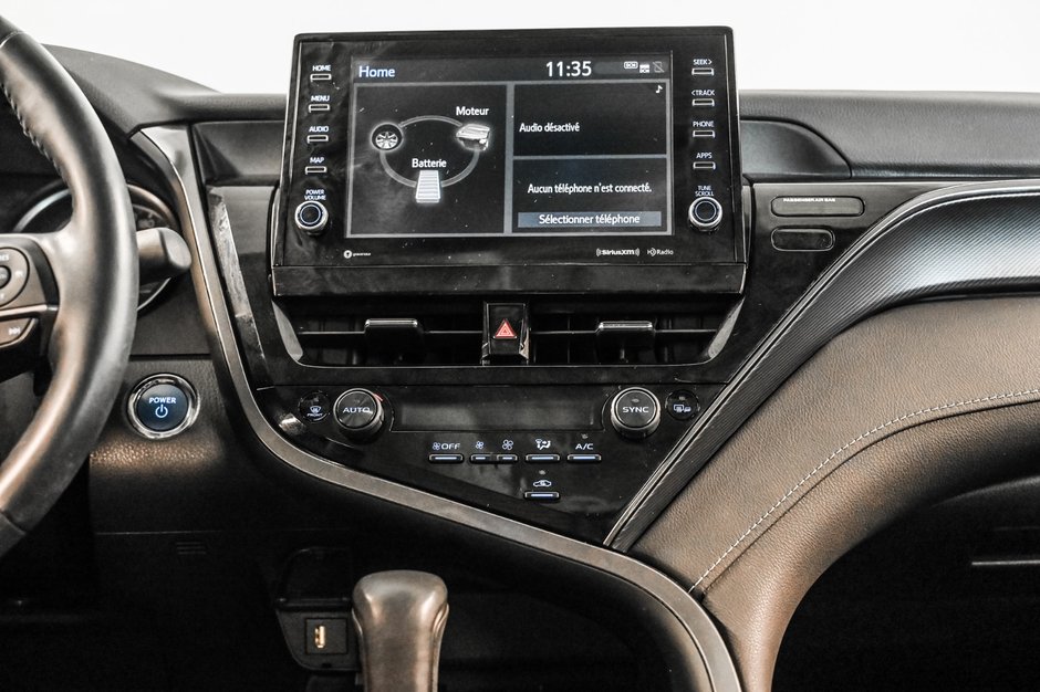 2023 Toyota Camry Hybrid XLE-25