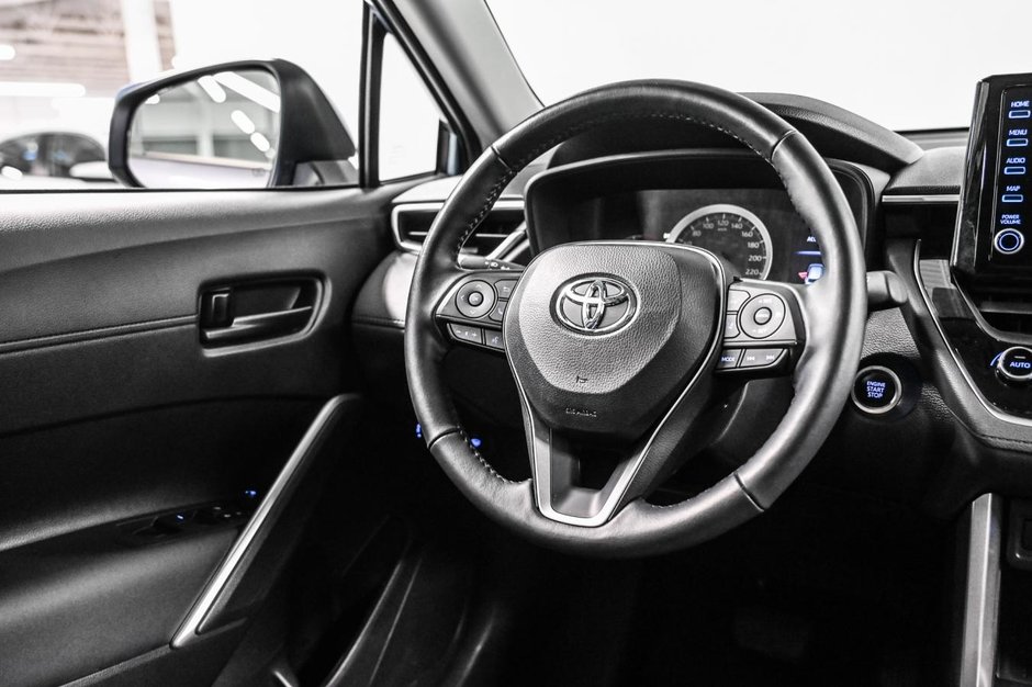 Toyota Corolla Cross LE 2022-21