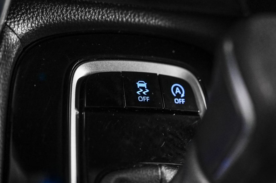 Toyota Corolla Cross LE 2022-14