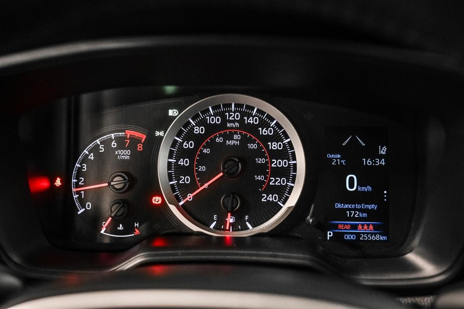 Toyota Corolla Cross LE 2022-12