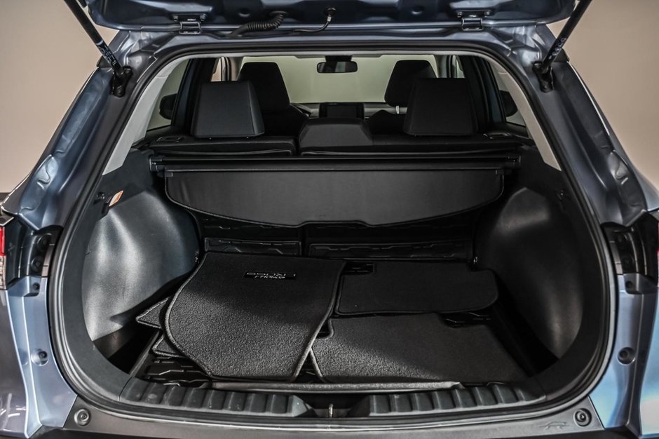 Toyota Corolla Cross LE 2022-9