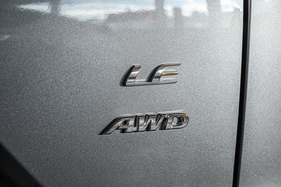 Toyota Corolla Cross LE 2022-8