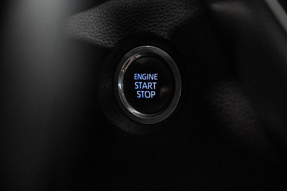 Toyota Corolla LE 2021-18