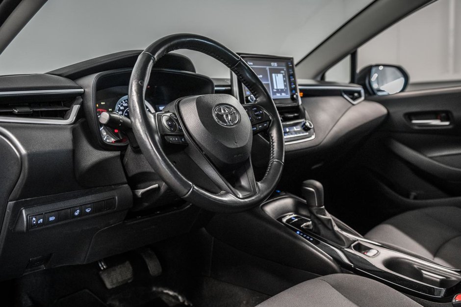 Toyota Corolla LE 2021-13