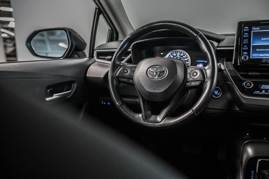 Toyota Corolla LE 2021-26