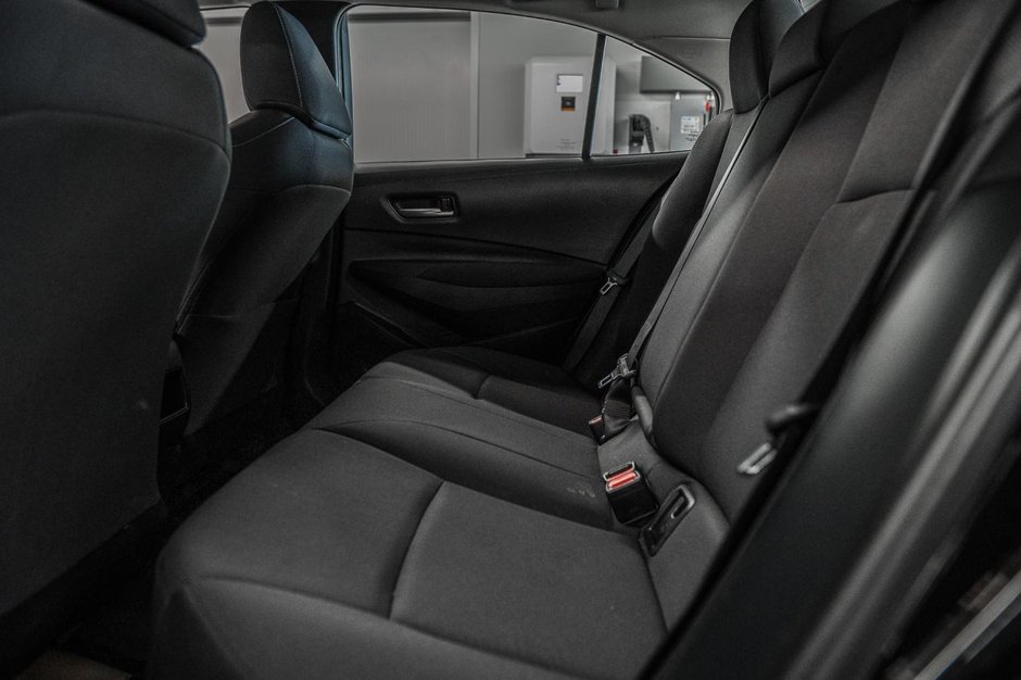 Toyota Corolla LE 2021-24