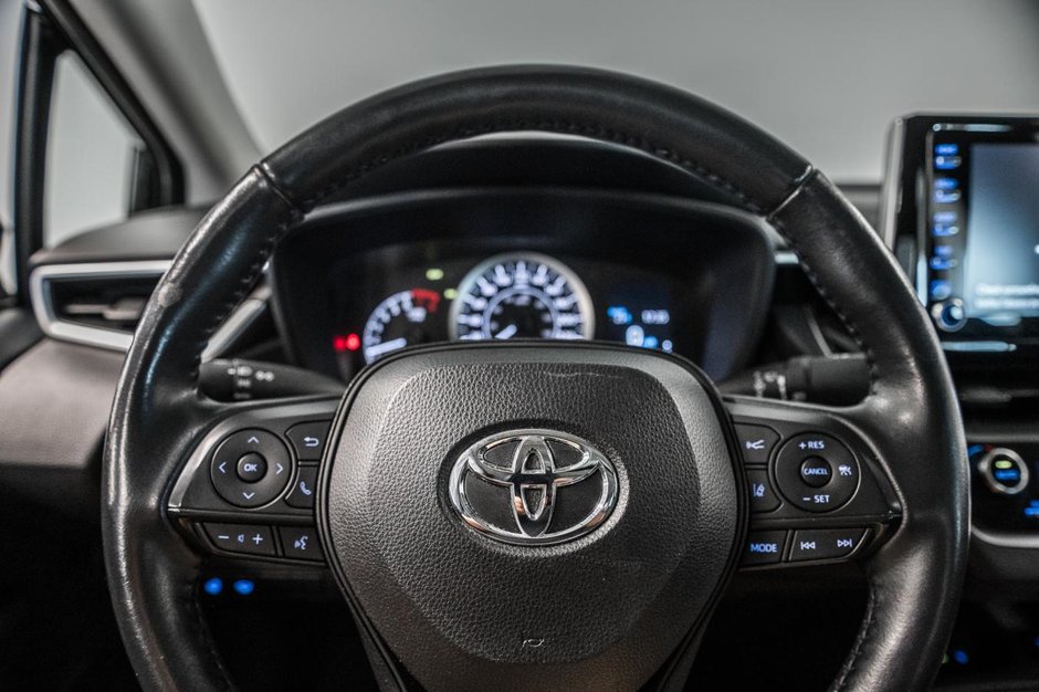 Toyota Corolla LE 2021-15