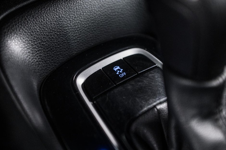 2021 Toyota Corolla LE-21