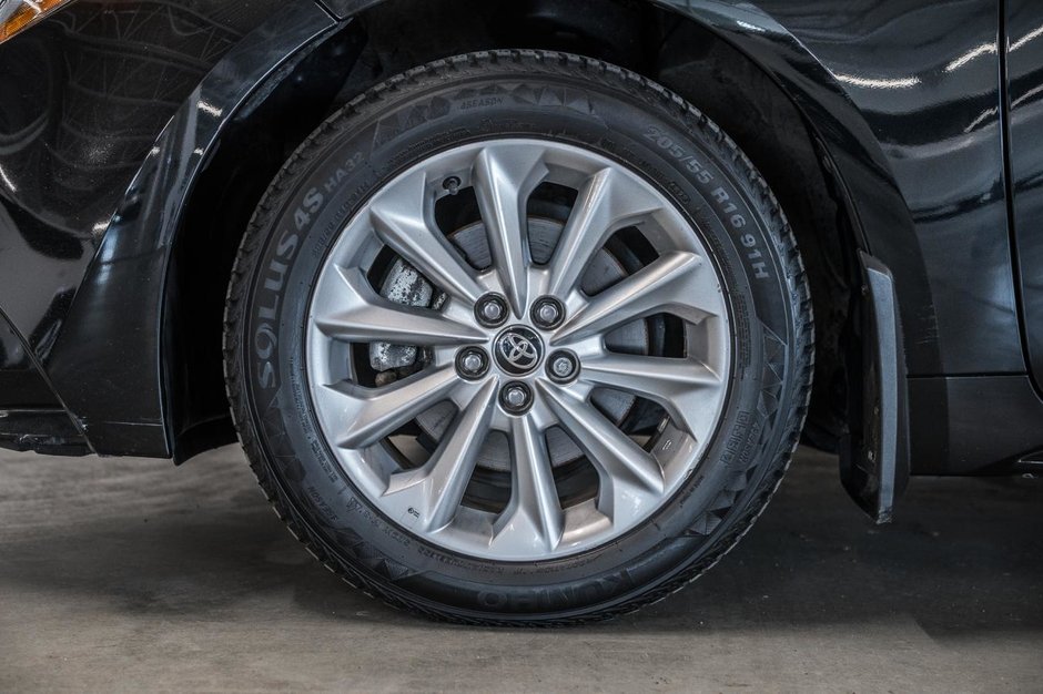 Toyota Corolla LE 2022-3