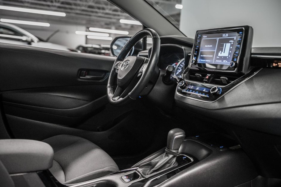 Toyota Corolla LE 2022-28