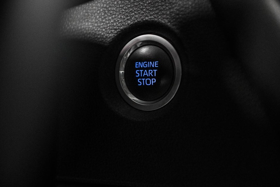 Toyota Corolla LE 2022-18