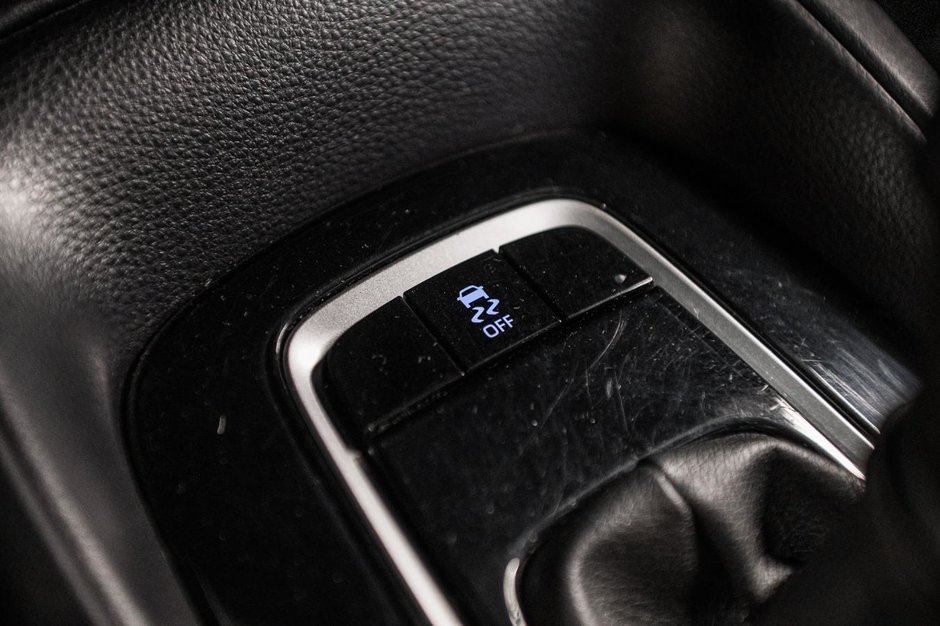 Toyota Corolla LE 2022-23