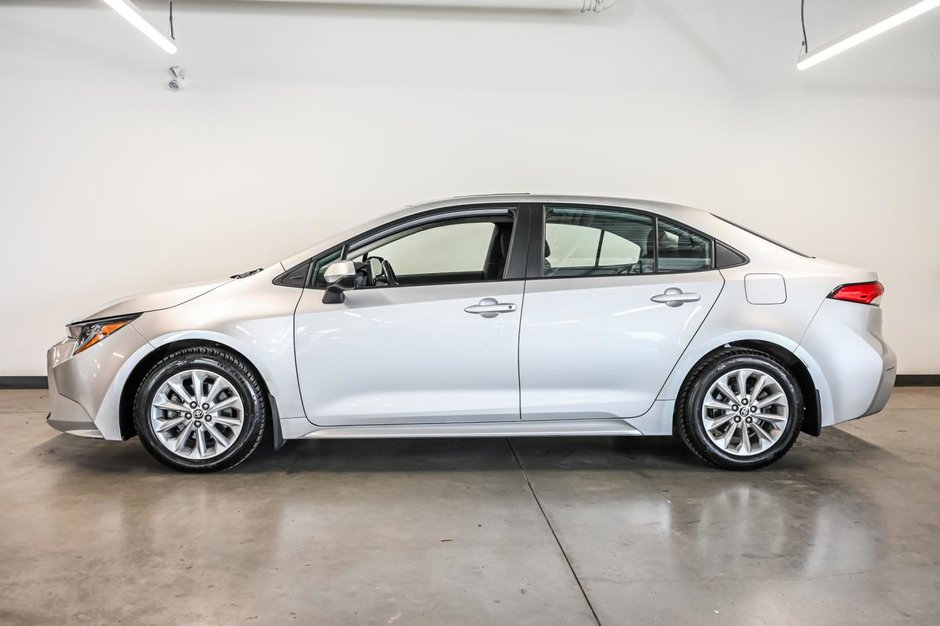 Toyota Corolla LE 2022-3