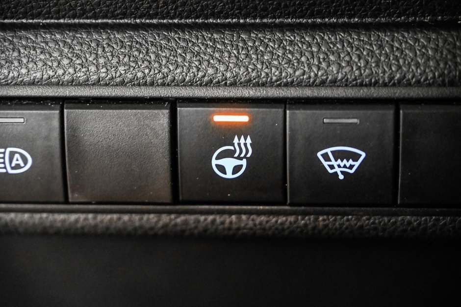 Toyota Corolla LE 2022-10