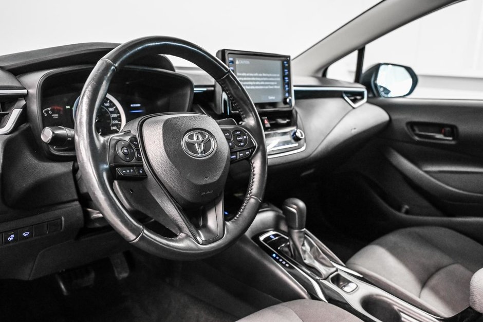 Toyota Corolla LE 2022-8