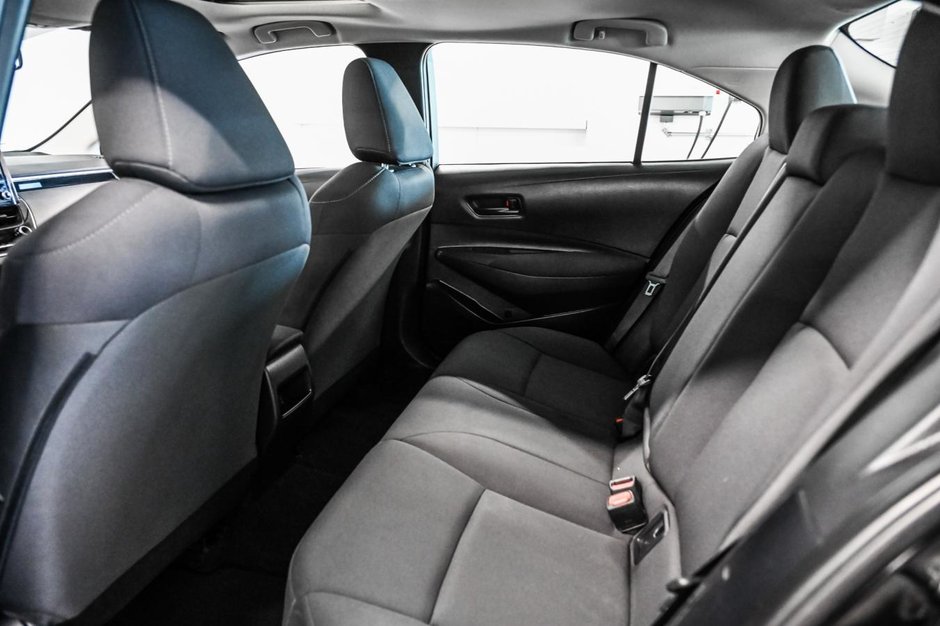 2022 Toyota Corolla LE-19