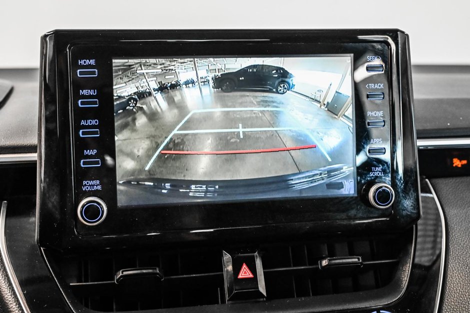 2022 Toyota Corolla LE-18