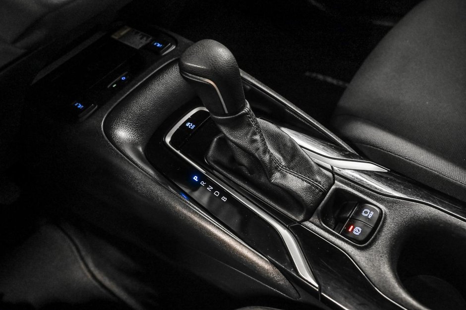 2022 Toyota Corolla LE-14