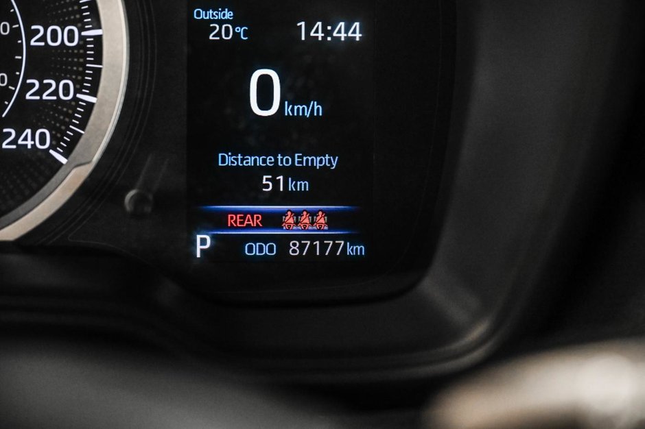 2022 Toyota Corolla LE-13