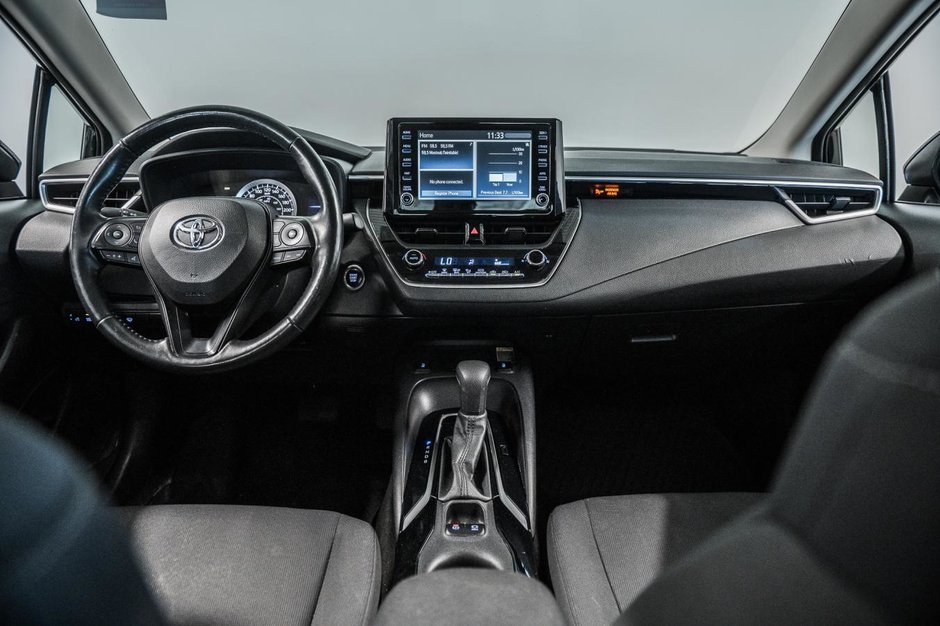 Toyota Corolla LE 2022-25