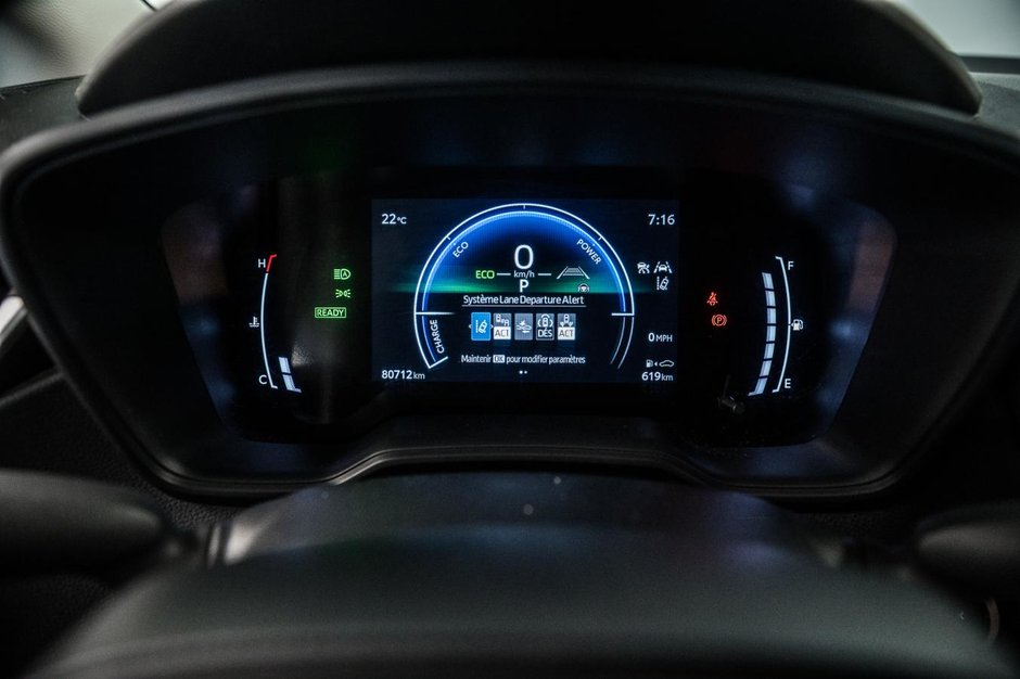 Toyota Corolla Hybrid LE 2023-16